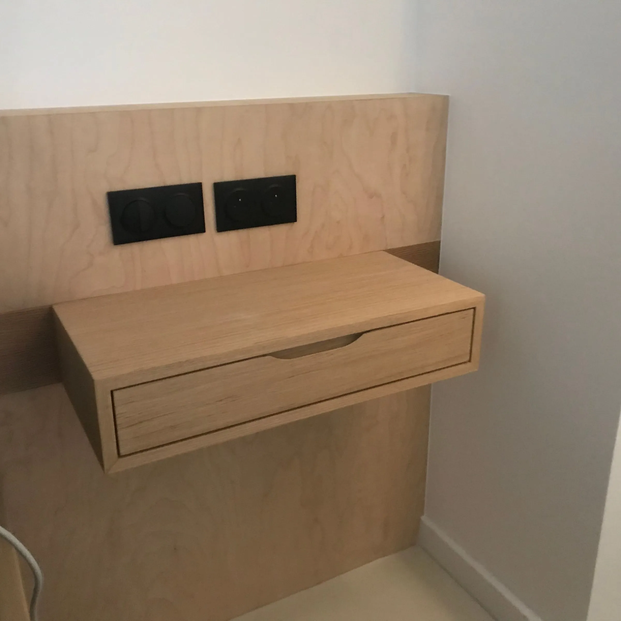 Mobilier sur mesure — ouvrage terminé, photo 1